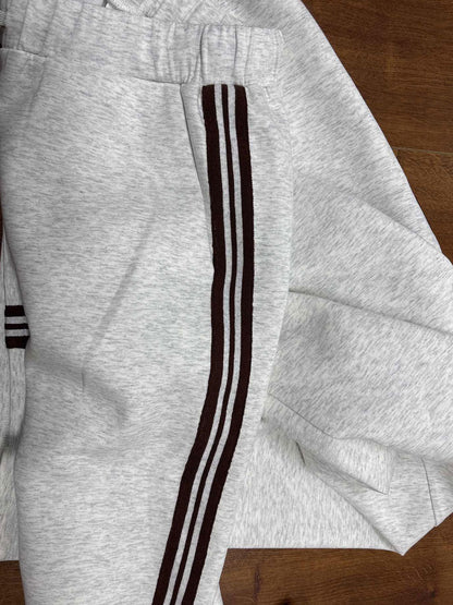 Marieta – Sudadera y pantalones de pierna ancha